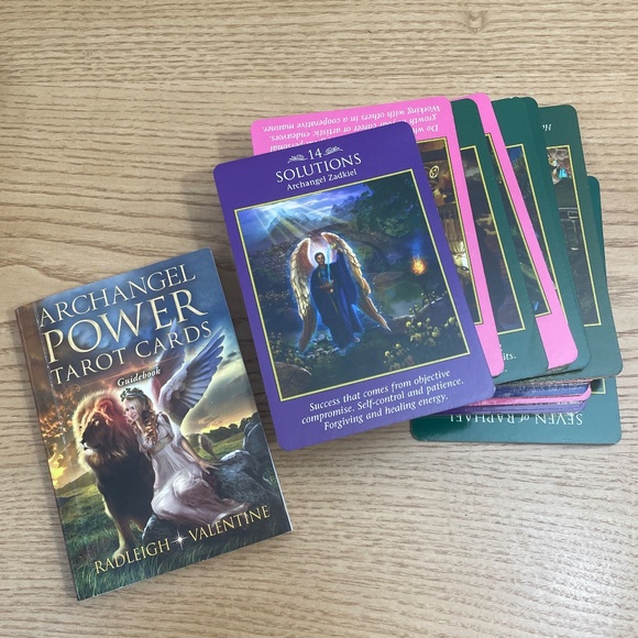 Archangel Power Tarot Cards Doreen Virtue & Radleigh Valentine Guide & 78 Cards - Picture 4 of 5